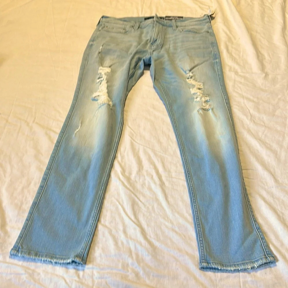 Hollister Advanced Stretch Skinny Jeans 34x30 NWT distressed